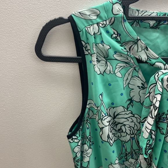 Mint green sleeves floral dress XS - Picture 5 of 9